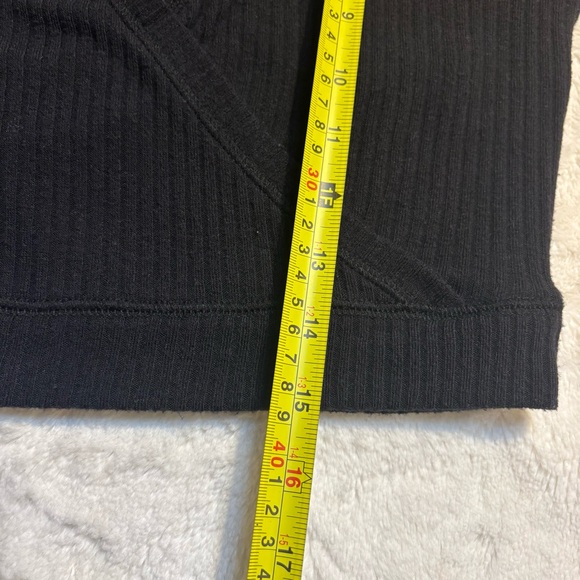 Abercrombie & Fitch Skirt Set S/M
Black Ribbed Wrap Crop Top & Maxi Skirt Stretc - Picture 13 of 16